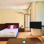 Apartment Bratanov Garden Of Eden *