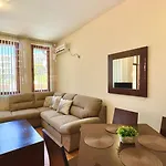 Apartment Bratanov Garden Of Eden *